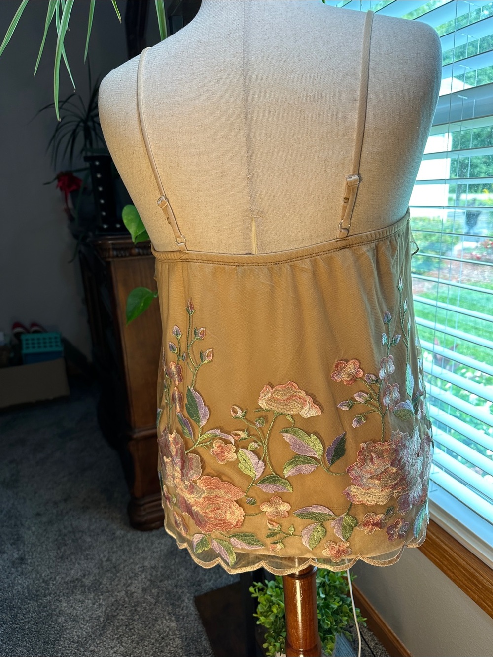 VENUS Golden Tan Sheer Floral Embroidered Camisole - Picture 2 of 3